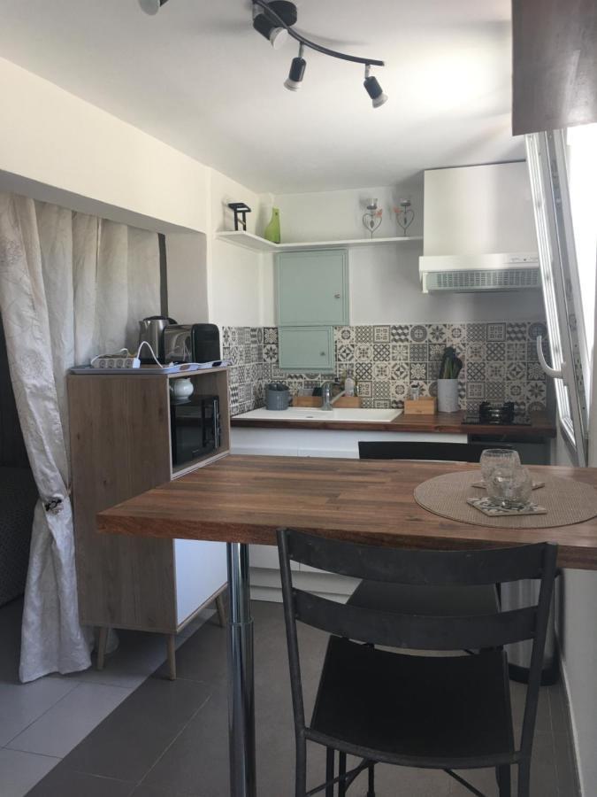 Appartement Dans La Colline Belgentier Екстер'єр фото