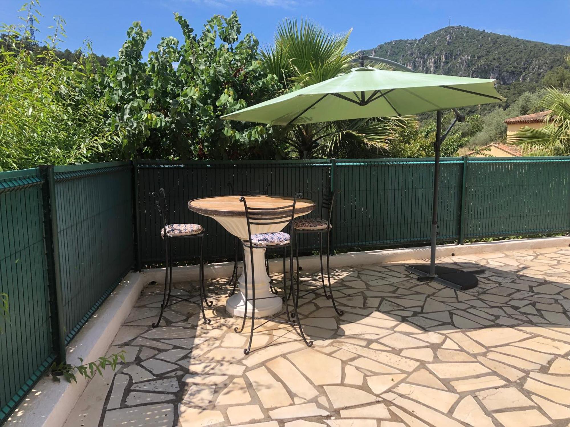 Appartement Dans La Colline Belgentier Екстер'єр фото